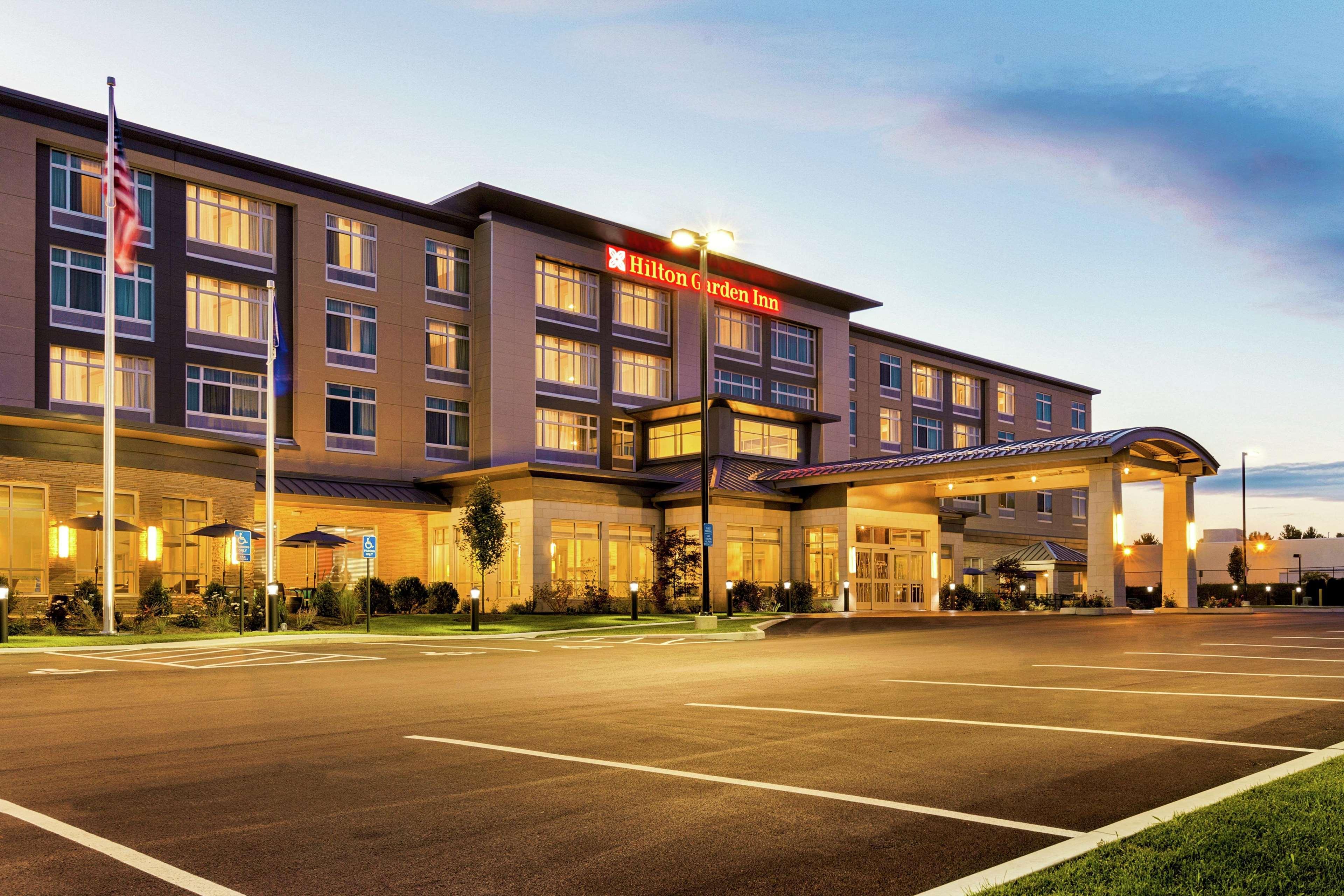 Hilton Garden Inn Lenox Pittsfield Kültér fotó