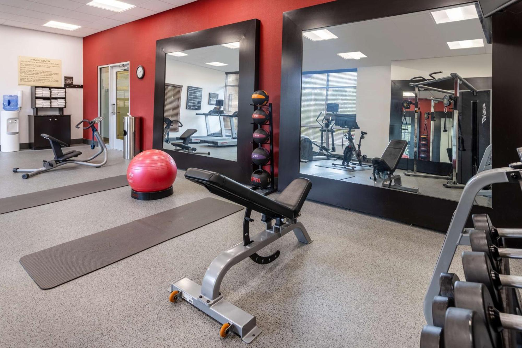 Hilton Garden Inn Lenox Pittsfield Kültér fotó